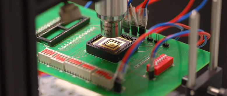 Modelado de píxeles en tecnoloxías CMOS sub-100nm
